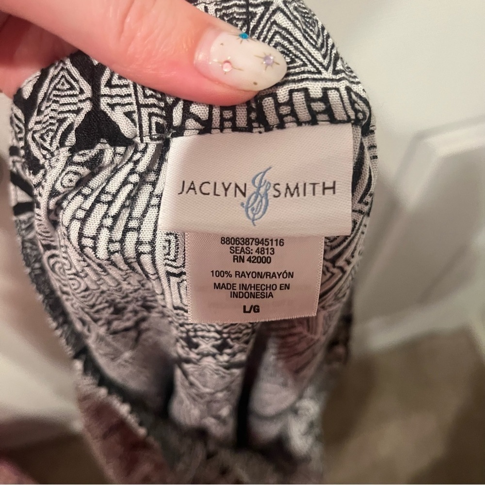Black and White Jaclyn Smith Skirt - Size Large - Picture 4 of 6